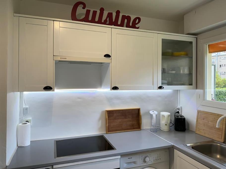 Superbe Appartement Avec Belle Vue Jardin ปารีส ภายนอก รูปภาพ