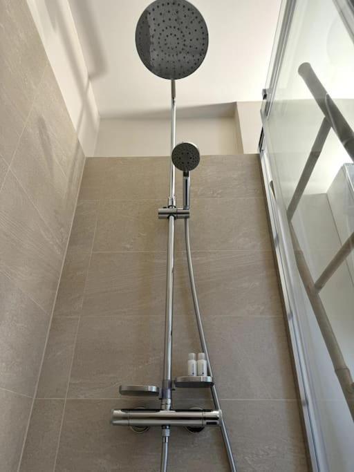 Superbe Appartement Avec Belle Vue Jardin ปารีส ภายนอก รูปภาพ