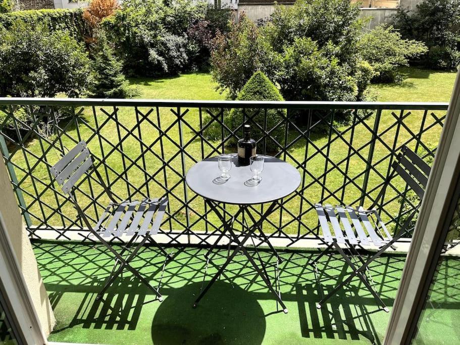 Superbe Appartement Avec Belle Vue Jardin ปารีส ภายนอก รูปภาพ